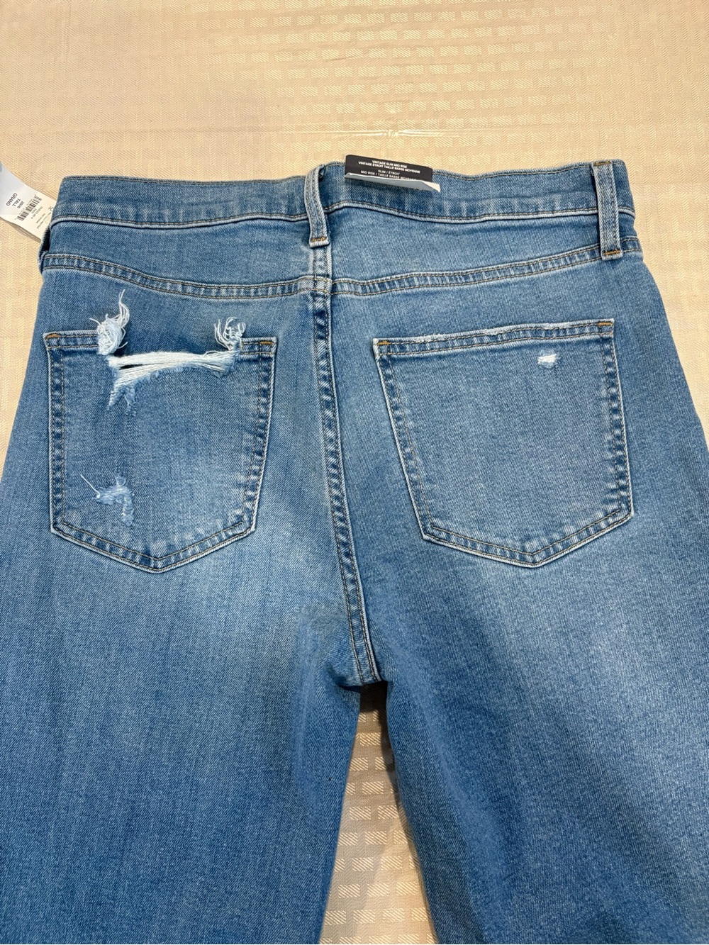 Gap Vintage Slim Mid Rise Jeans New With Tags Size 28 Tall Distressed Denim - Picture 6 of 14